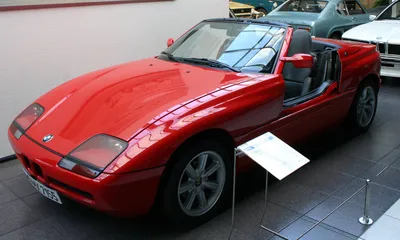 The enigma of the odometer: the story behind the BMW Z1 with 999,997 km  sold for 86,000 €.