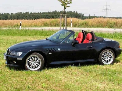 BMW Z3 3.0i LHD auto coupe 2002 | Williams Crawford