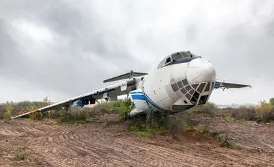 брошенные самолеты в упадке Стоковое Изображение - изображение  насчитывающей покинули, ветхость: 277385903