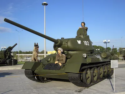 Четыре танкиста и собака (книга) — Википедия