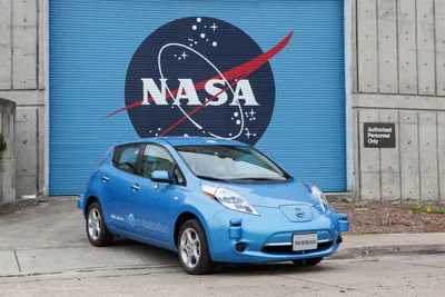 NASA and Nissan Join Forces to Build Self-Driving Vehicles for Earth and  Space | WIRED