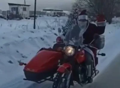 Фото деда мороза на мотоцикле в 4K