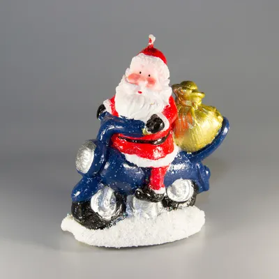 4K фон с Дедом Морозом на мотоцикле