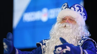 Улыбающийся Дед Мороз: бесплатные фотографии в высоком качестве