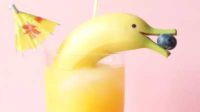 Супер милый Дельфин банан иголка счастье значок с изображением еды этот  мультфильм брошь является идеальным дополнением к вашему гардеробу и стилю  | AliExpress