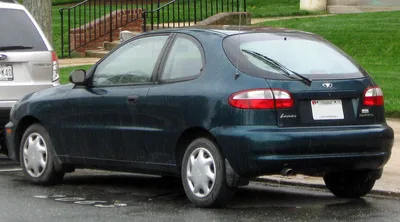 Файл:2001 Daewoo Lanos (T150) Sport 3-door hatchback (2010-06-17) 01.jpg —  Википедия