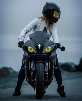 Фото девушек на мотоциклах в HD качестве