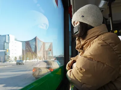 В Краснодаре девушка упала в обморок в автобусе - Новости Сочи