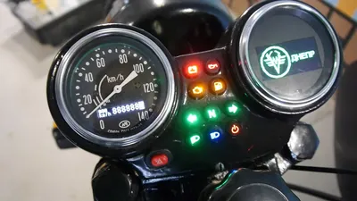 Изображение мотоцикла Днепр: качественные фото для поклонников двухколесных арт объектов