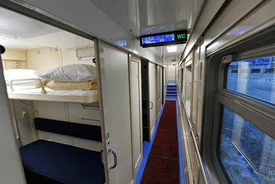 Стала известна стоимость поездки в двухэтажном поезде с комфортными купе  Кисловодск — Москва