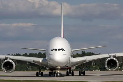 Почему «Россия» активнее всех в мире использует флот легендарных Boeing 747  - Ведомости