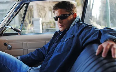Jensen Ackles: Dive into His World with HD Images