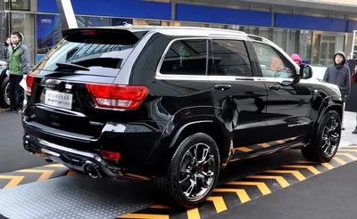 Chrysler Launches Jeep Grand Cherokee SRT8 Black Edition in China -  autoevolution