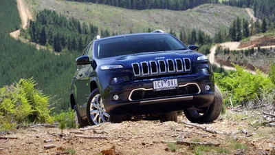 2015 Jeep Cherokee Trailhawk 4x4 - Off Road And Track Review - YouTube