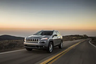 View Photos of the 2018 Jeep Cherokee