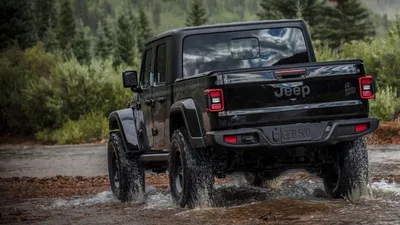 Daily Driving A 2021 Jeep Gladiator EcoDiesel Rubicon