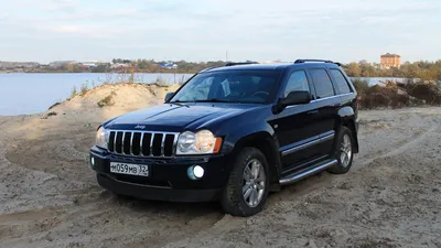 Jeep Grand Cherokee Overland [UK] (2008) - picture 2 of 19