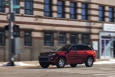 Road Test Review - 2015 Jeep Grand Cherokee Limited 4x4 with Ken Glassman