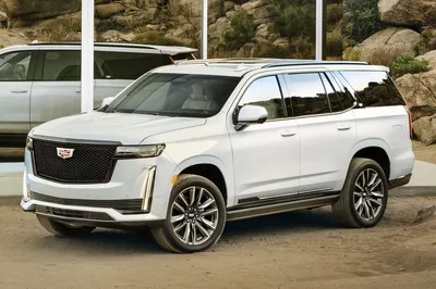 2022 Jeep Grand Wagoneer vs. 2021 Cadillac Escalade | Autobytel