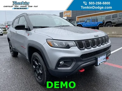 New 2022 Jeep Compass Latitude Sport Utility in Omaha #C221258 | Woodhouse