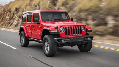 File:Jeep Wrangler Rubicon (red) on Worth Avenue in Palm Beach 1of2.jpg -  Wikimedia Commons