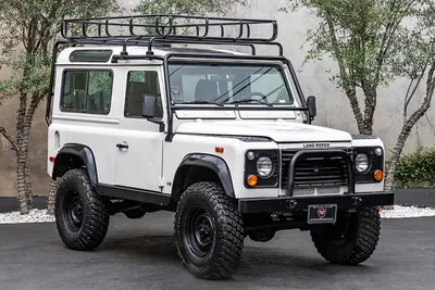 2020 Land Rover Defender Off-Road Tested Against Jeep Wrangler,  Mercedes-Benz G-Class | Carscoops