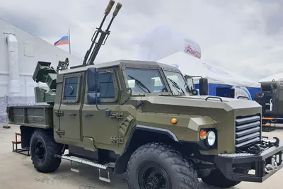 Пермяк собрал из пяти грузовиков огромный джип на базе ГАЗ-66 Thandor - 20  июня 2019 - 59.ru