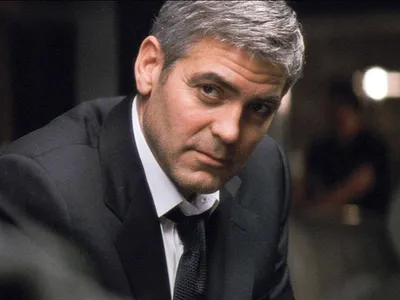 Лучшие моменты Джорджа Клуни в Full HD: выбирай изображение и скачивай.
