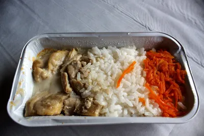 Еда в поезде: какие продукты лучше не брать в дорогу // Новости НТВ