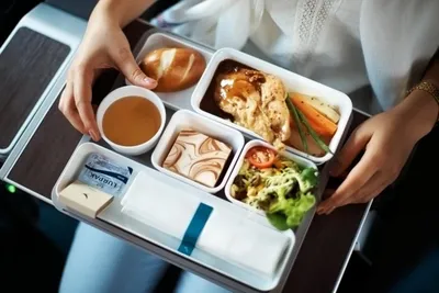 Еда в самолете - особенности бортового питания | Planet of Hotels