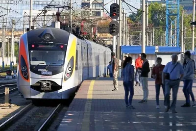 Новые поезда линии метро 1 в Неаполе: надежные и с европейской частотой