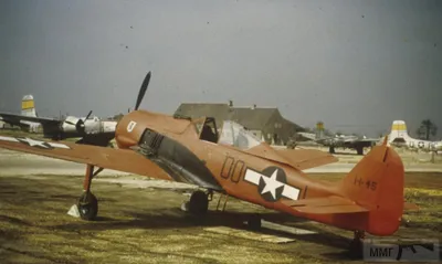 Немецкие самолеты- Bf Messerschmitt боевика 109 Редакционное Фотография -  изображение насчитывающей камуфлирование, воинско: 167207002