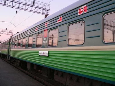 ЧС7-035 | Фирменный поезд «Кузбасс» 029Н, Кемерово — Москва … | Flickr