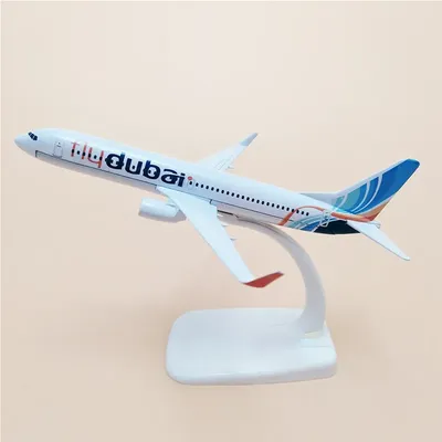 Самолет Fly Dubai Приземлился В Аэропорту Flydubai Является Низкобюджетной  Авиакомпанией — стоковые фотографии и другие картинки Авиакосмическая  промышленность - iStock