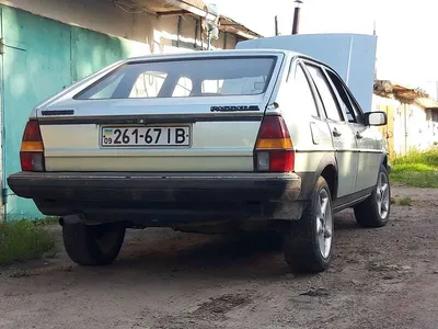 My MK2 Passat Hatchback and my Uncles MK5 Golf. : r/Volkswagen