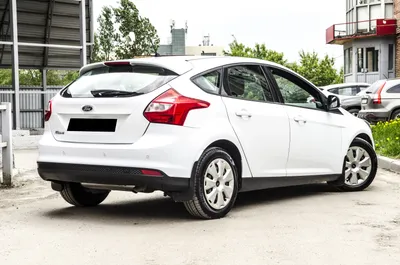 Купить б/у Ford Focus III Рестайлинг 1.5 AT (150 л.с.) бензин автомат в  Брянске: белый Форд Фокус III Рестайлинг хэтчбек 5-дверный 2018 года на  Авто.ру ID 1086824178