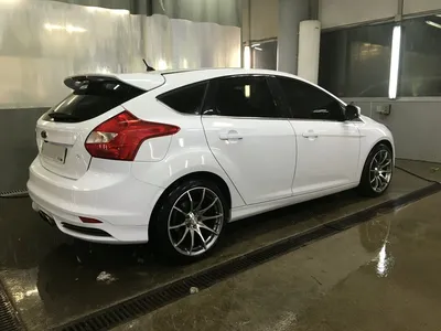 Купить б/у Ford Focus III 1.6 AMT (125 л.с.) бензин робот в Новокузнецке: белый  Форд Фокус III хэтчбек 5-дверный 2011 года на Авто.ру ID 1092980920