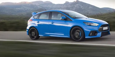 Blue ford focus car in hi-res stock photography and images - Alamy