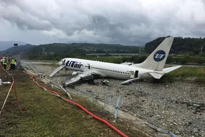 На месте крушения самолета Embraer Legacy в Тверской области нашли тела  восьми человек