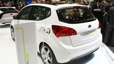 Киа Венга, Какой он на самом деле. - Отзыв владельца автомобиля Kia Venga  2016 года ( I Рестайлинг ): 1.6 AT (124 л.с.) | Авто.ру