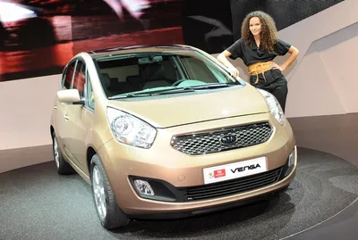 Kia Venga 1.6 AT (125 л.с.) Серебристый в Москве № ТИ-UY37138. Купить Kia  Venga I Автомат Бензиновый с пробегом 113868 км. Цена 1380000