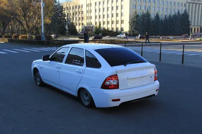 Lada Приора хэтчбек 1.6 бензиновый 2009 | \"Белая Линия\" на DRIVE2