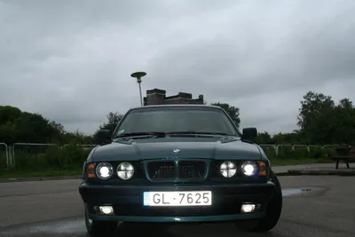 Установка ангельских глазок BMW 525 Е34 | Radical Customs