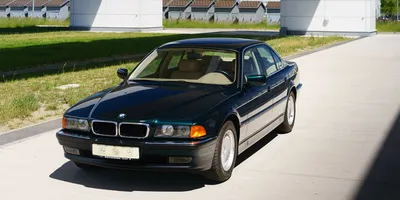 BMW 7-Series рестайлинг 1998, 1999, 2000, 2001, седан, 3 поколение, E38  технические характеристики и комплектации