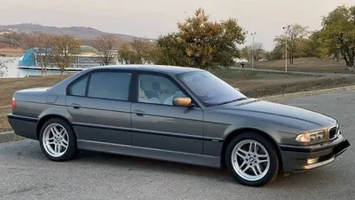 В Чечне за 3,7 миллиона рублей продают BMW 7 серии как в «Бумере». Почти  без пробега - читайте в разделе Новости в Журнале Авто.ру