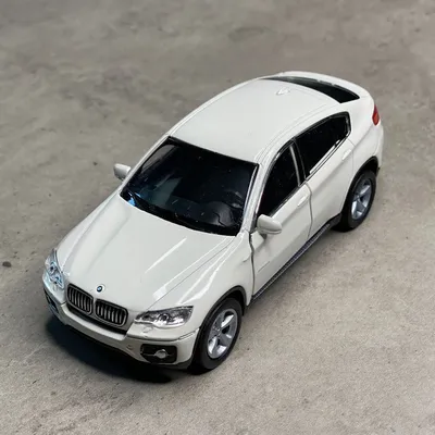 Купить машина металлическая 1:24 scale BMW X6, цвет белый, двери и капот  открываются, цены на Мегамаркет