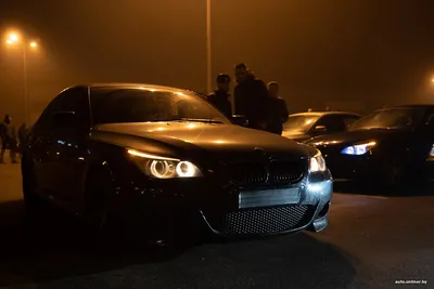 Ночью на МКАД BMW улетел в кювет: какая была резина?