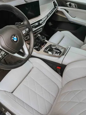 New BMW X5 interior detailed in photos - CarWale