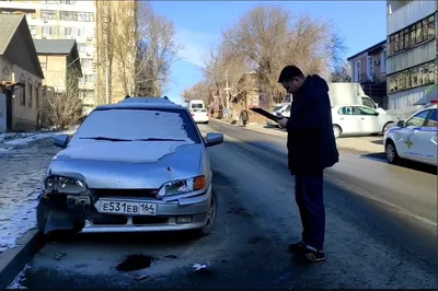 Не надо делать из парковки автосвалку: как накажут хозяев брошенных машин -  25.12.2019, Sputnik Латвия