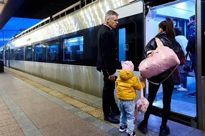 Кто несет ответственность за безопасность пассажиров в поездах, или  «Укрзализныця желает вам счастливого пути»